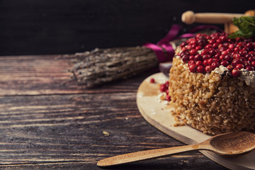 berry delicious bright honey cake