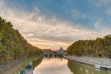 Fototapeta premium The Tiber river, passing through Rome.