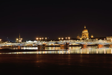 View of the Annunciation bridge, the English embankmen