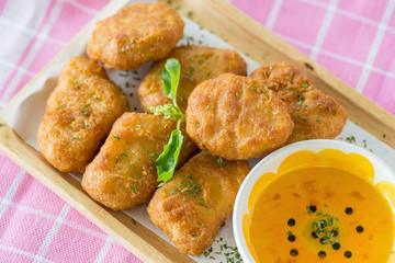 Fried chicken nuggets