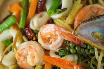 Spaghetti with Spicy Mixed Seafood