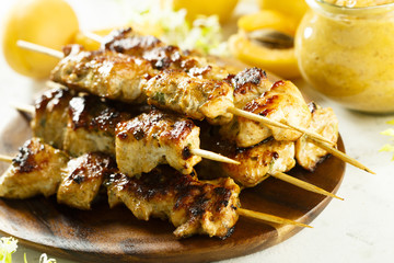 Chicken skewers with apricot sauce
