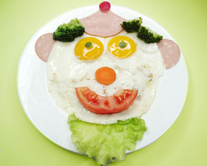 creative egg breakfast for child face form