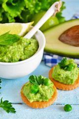 home pate of avocado and green peas with mint