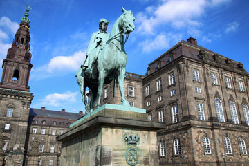 Fototapeta premium Equestrian statue of Christian IX near Christiansborg Palace, Co