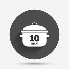 Boil 10 minutes. Cooking pan sign. Stew food