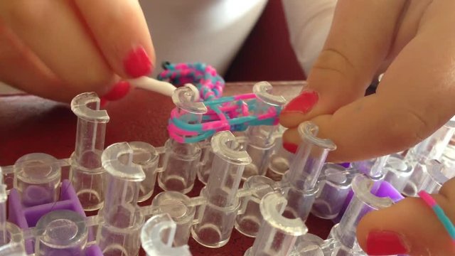 loom bands