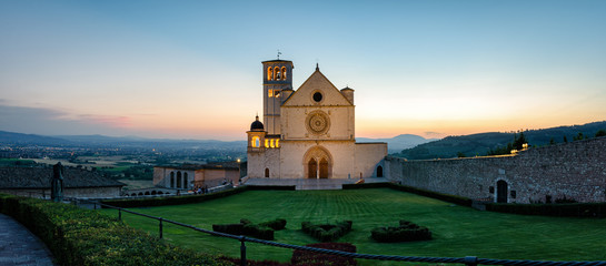 Assisi (Umbria) Basilica di San Francesco at sunset - obrazy, fototapety, plakaty