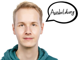 Junger Mann blond mit Abitur freigestellt als freisteller vor hintergrund weiß