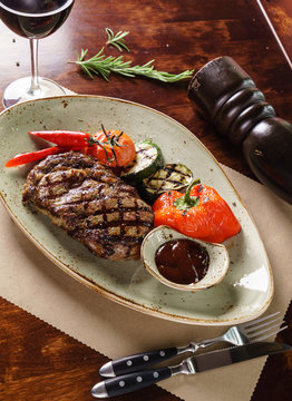 steak with vegetables