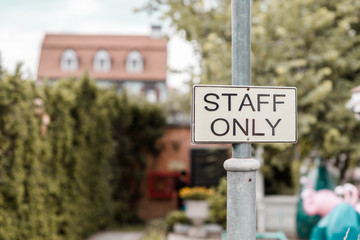 Fototapeta premium staff only sign