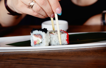 Obraz na płótnie Canvas sushi on a plate