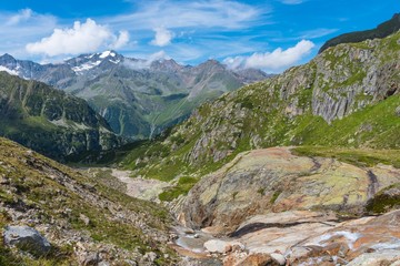 Gletscherbach Stubaital Blick auf Ruderhofspitze