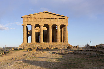 Fototapeta na wymiar Greek ruins of Temple