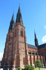 Fototapeta na wymiar Uppsala: Die Türme der berühmten Domkirche St. Erik (Schweden)