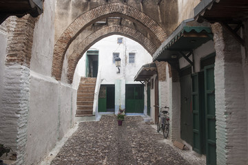 Fototapeta na wymiar Calles de la medina de Tetuán, Marruecos