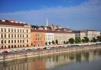 Fototapeta na wymiar Houses on Danube river in downtown of Budapest city