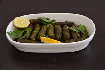 Dolma/Zeytinyağlï yaprak sarması 