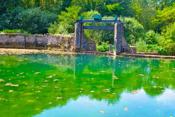 Fototapeta premium ECLUSE SUR RIVIERE BUGEY