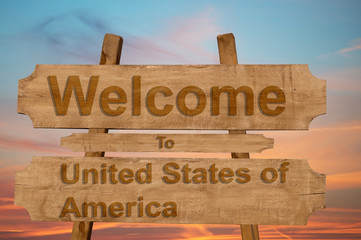 Welcome to United States of America sing on wood background