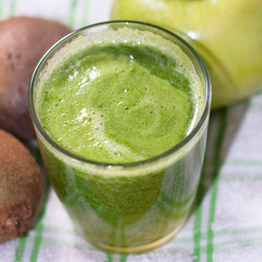 smoothie di kiwi e mela