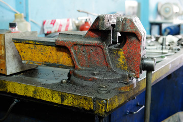 Working place in a car repair station