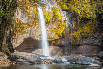 Fototapeta na wymiar Beautiful water fall in Thailand