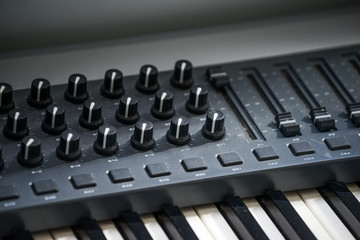 Electronic piano with many buttons