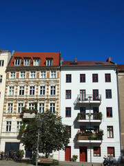 Berlin: Sanierte Altbauzeile in Mitte