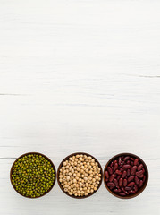 Green beans, red beans, soybean useful vitamins and health benef