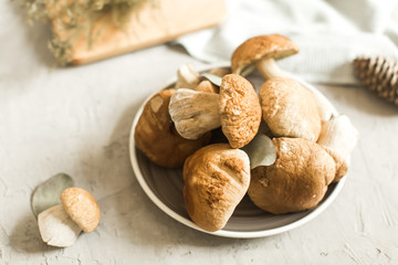 Fototapeta premium plate with fresh white mushrooms