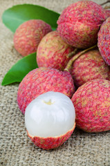 Obraz na płótnie Canvas Fresh lychees