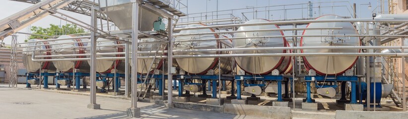 Stainless steel vessels for production of wine in modern winery
