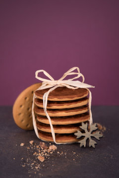 Selbstgemachte Pl&auml;tzchen als Weihnachtsgeschenk