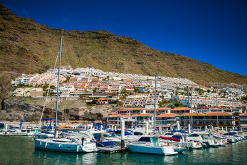 Los Gigantes marina