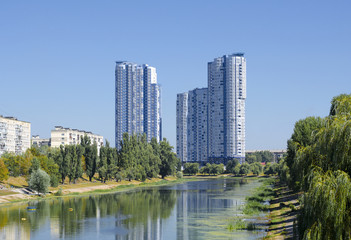 Fototapeta na wymiar View of Kiev, Ukraine.Banks of the Dnieper river.