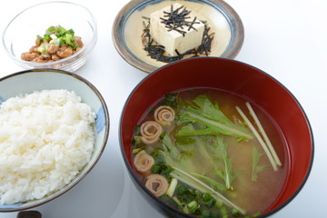 おいしそうな和風朝食