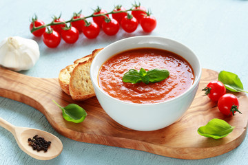 scharfe Tomatensuppe