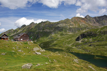 Fototapeta na wymiar Bergwelt um den Giglachsee bei Schladming in der Steiermark - Österreich