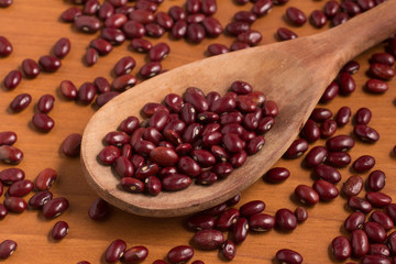 Red beans into a spoon