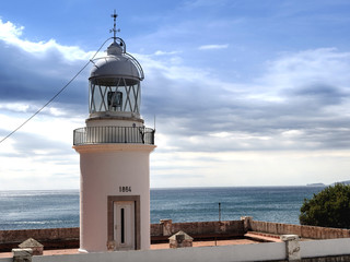 Fototapeta na wymiar Faro en Roses, Costa Brava