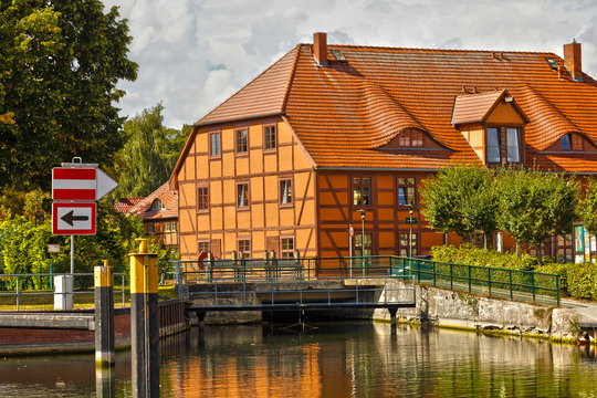 Plau am See, Elde, Wasserm&uuml;hle und Schleuse