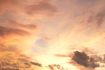 Fototapeta premium sunset sky light with clouds, purple and golden sky, like a dream