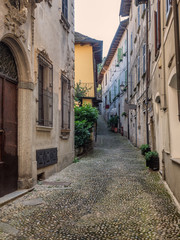 Fototapeta na wymiar Small streets in Orta san Giulio, Italy