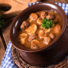 True North German mock turtle soup with mushrooms