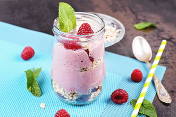 Berry smoothie yogurt with oat flakes