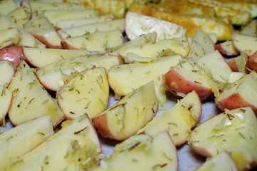 Patate rosse pronte per il forno