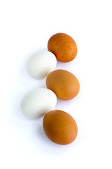 Set of red and white eggs placed in chain