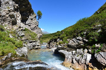 Kleiner Kunerbach im Tuxertal Hintertux Tirol