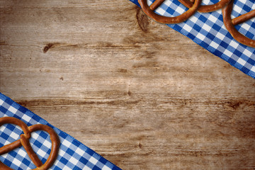Karomuster Tischdecke mit Deko - Hintergrund